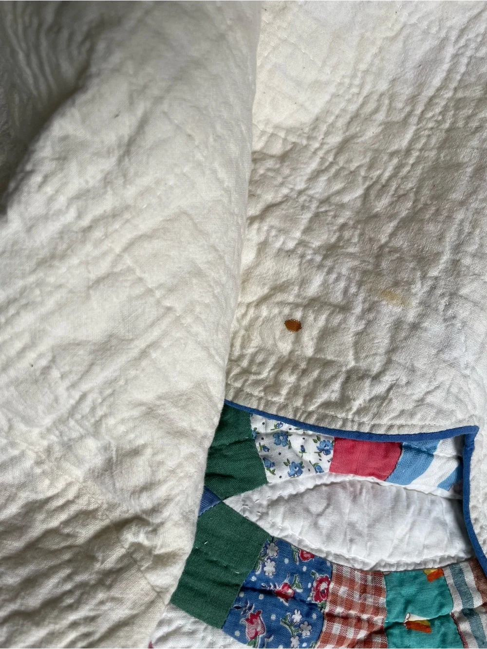 Vintage Double Wedding Ring Quilt Feed Sack Scalloped Patchwork 92x74